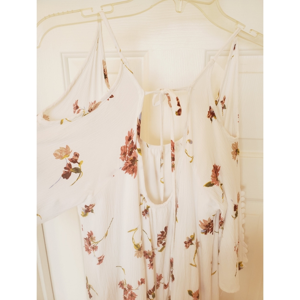 Nikki Erin Cold Shoulder Dress - Picture 12 of 16